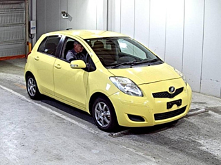 TOYOTA VITZ