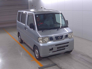 NISSAN CLIPPER VAN