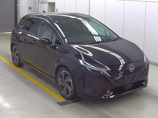 NISSAN AURA