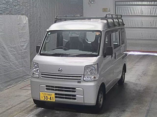 NISSAN CLIPPER VAN