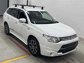 MITSUBISHI OUTLANDER PHEV