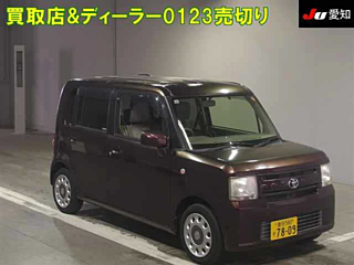 TOYOTA PIXIS SPACE