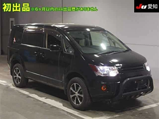 MITSUBISHI DELICA D5