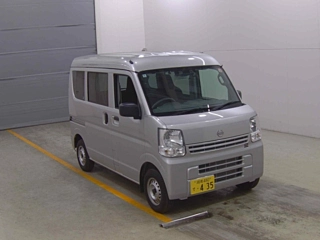 NISSAN CLIPPER VAN