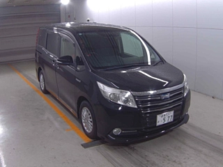 TOYOTA NOAH