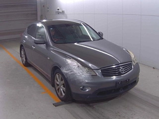 NISSAN SKYLINE CROSSOVER