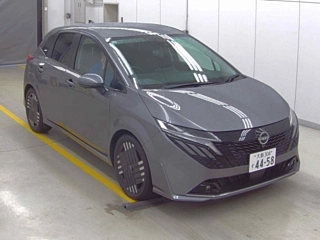 NISSAN AURA