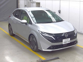 NISSAN AURA