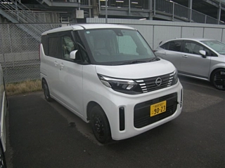 NISSAN ROOX