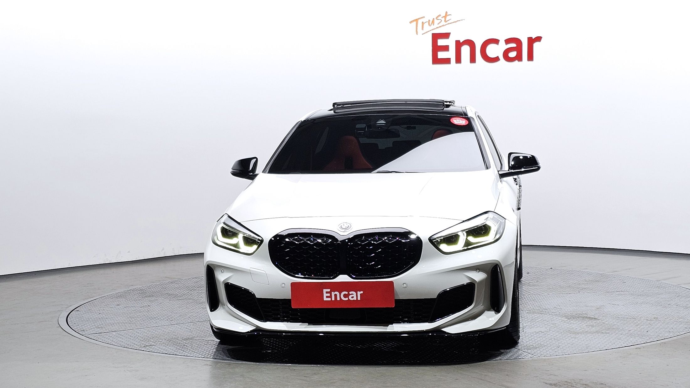 BMW 1-SERIES F40 2022