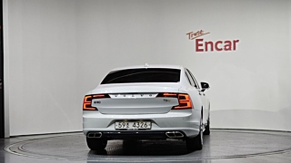 VOLVO S90 2019