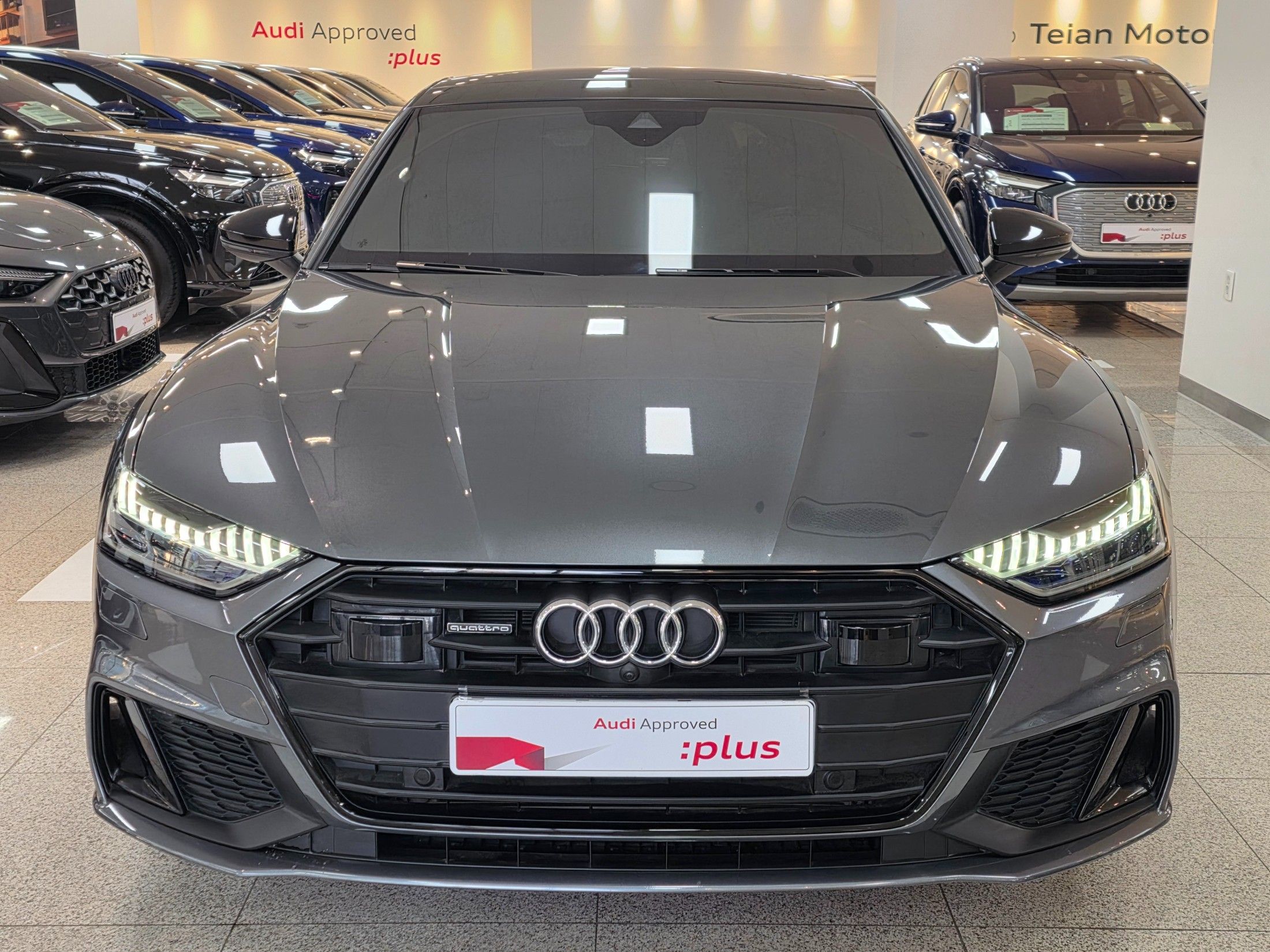 AUDI A7 4K 2023