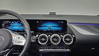 MERCEDES BENZ GLA-CLASS H247 2022