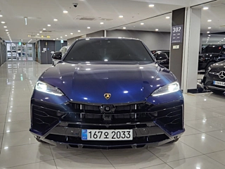 Заказать LAMBORGHINI URUS
