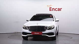 MERCEDES BENZ E-CLASS W213 2019