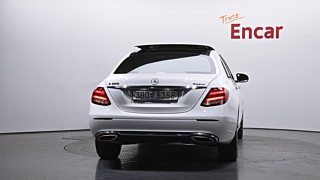 MERCEDES BENZ E-CLASS W213 2019