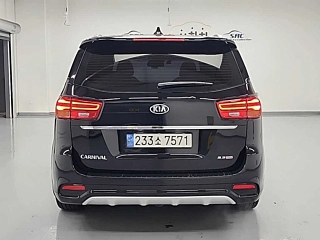 KIA CARNIVAL 2018