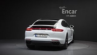 PORSCHE PANAMERA 971 2018