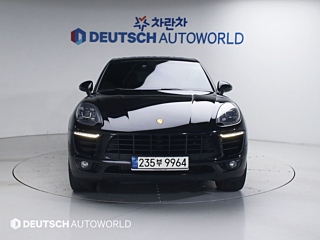 PORSCHE MACAN 2017