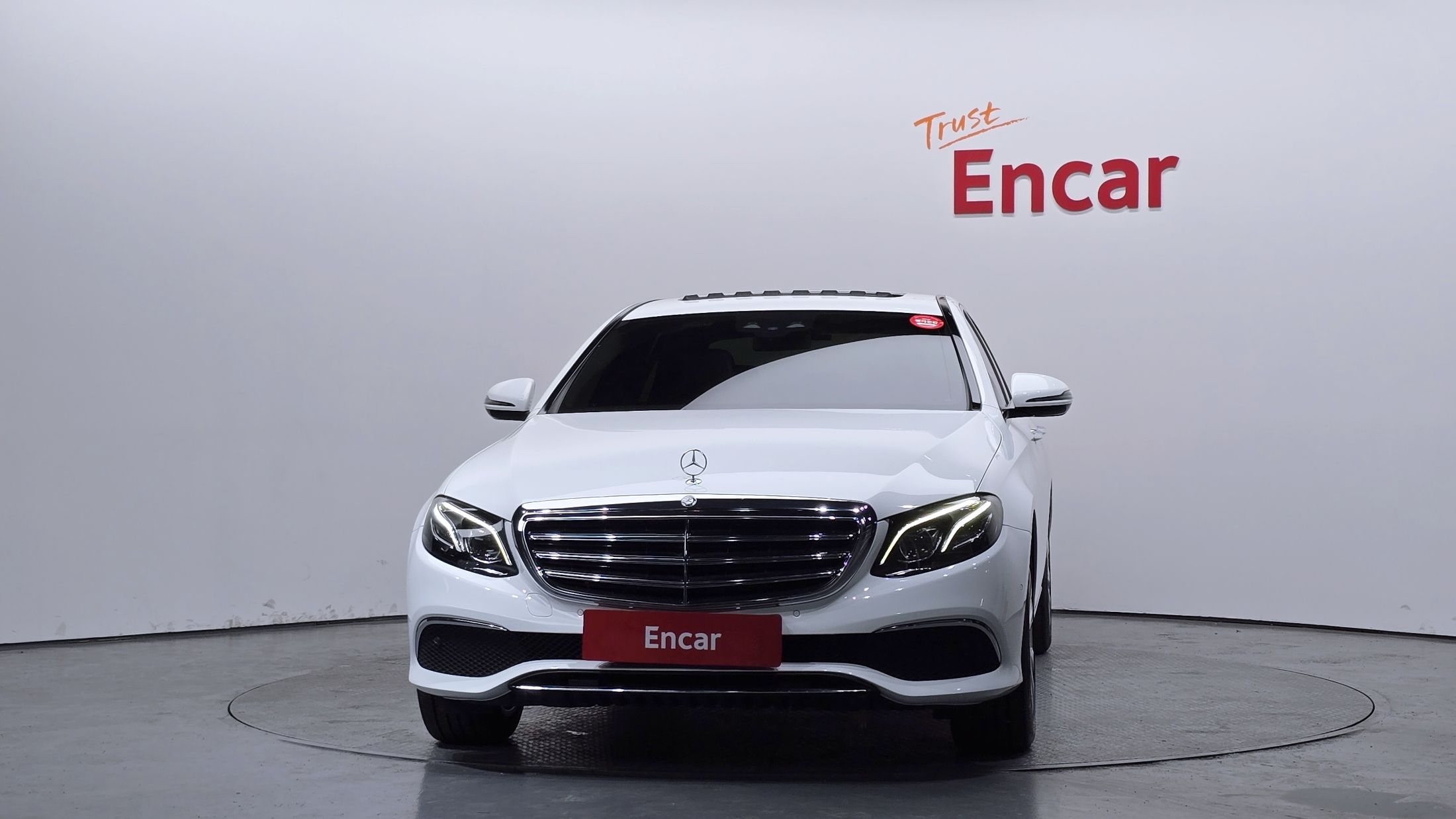 MERCEDES BENZ E-CLASS W213 2017