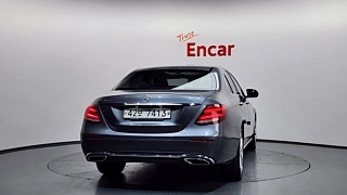 MERCEDES BENZ E-CLASS W213 2017