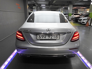 MERCEDES BENZ E-CLASS W213 2017