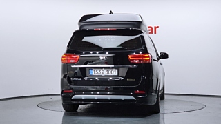 KIA CARNIVAL 2018
