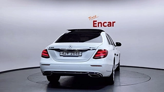 MERCEDES BENZ E-CLASS W213 2019