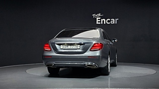 MERCEDES BENZ E-CLASS W213 2017