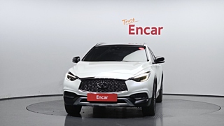 Заказать INFINITI QX30