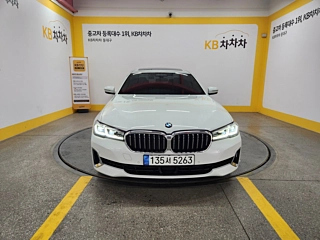 BMW 5-SERIES G30 2022