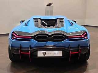 Заказать LAMBORGHINI REVUELTO