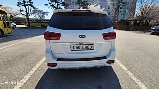 KIA CARNIVAL 2018