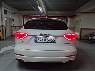 MASERATI LEVANTE 2019