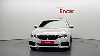BMW 5-SERIES G30 2019