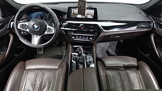 BMW 5-SERIES G30 2019