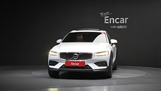 VOLVO V60 CROSS COUNTRY 2019