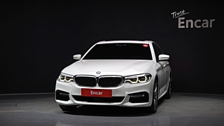 BMW 5-SERIES G30 2017