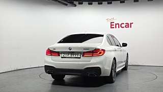 BMW 5-SERIES G30 2018