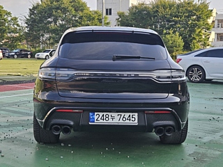PORSCHE MACAN 2023