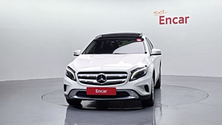 MERCEDES BENZ GLA-CLASS X156 2016