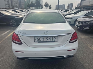 MERCEDES BENZ E-CLASS W213 2018