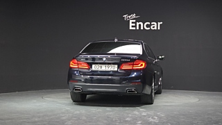 BMW 5-SERIES G30 2018