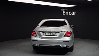 MERCEDES BENZ E-CLASS W213 2017