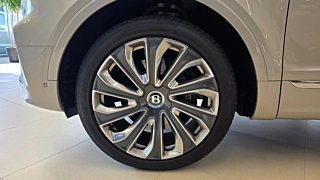 Заказать BENTLEY BENTAYGA