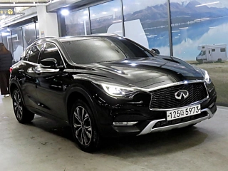 Заказать INFINITI QX30
