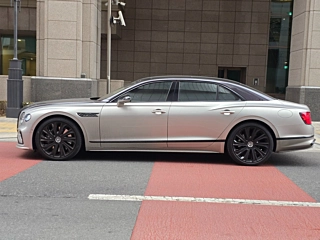 Заказать BENTLEY FLYING SPUR