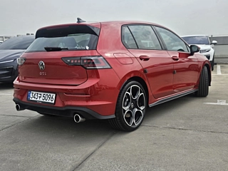 Заказать VOLKSWAGEN GOLF