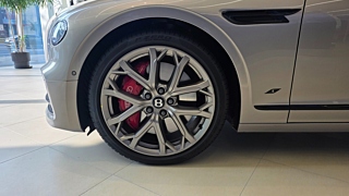 Заказать BENTLEY FLYING SPUR