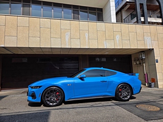 Заказать FORD MUSTANG